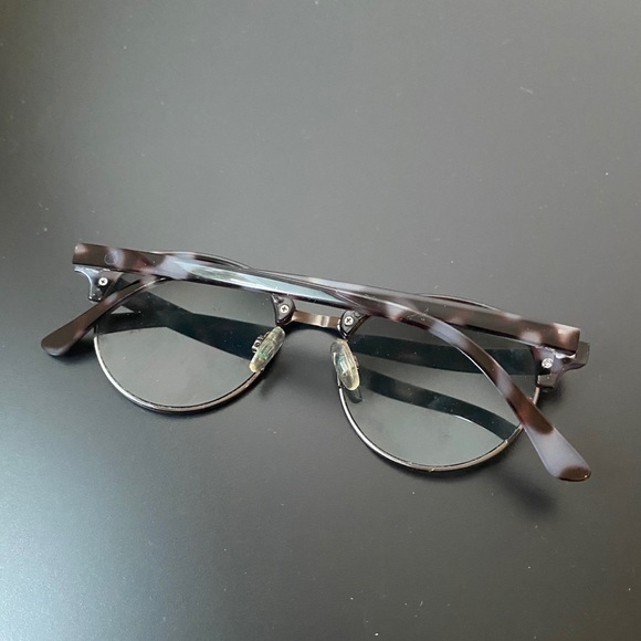 Sunglasses - Picture 2 of 2